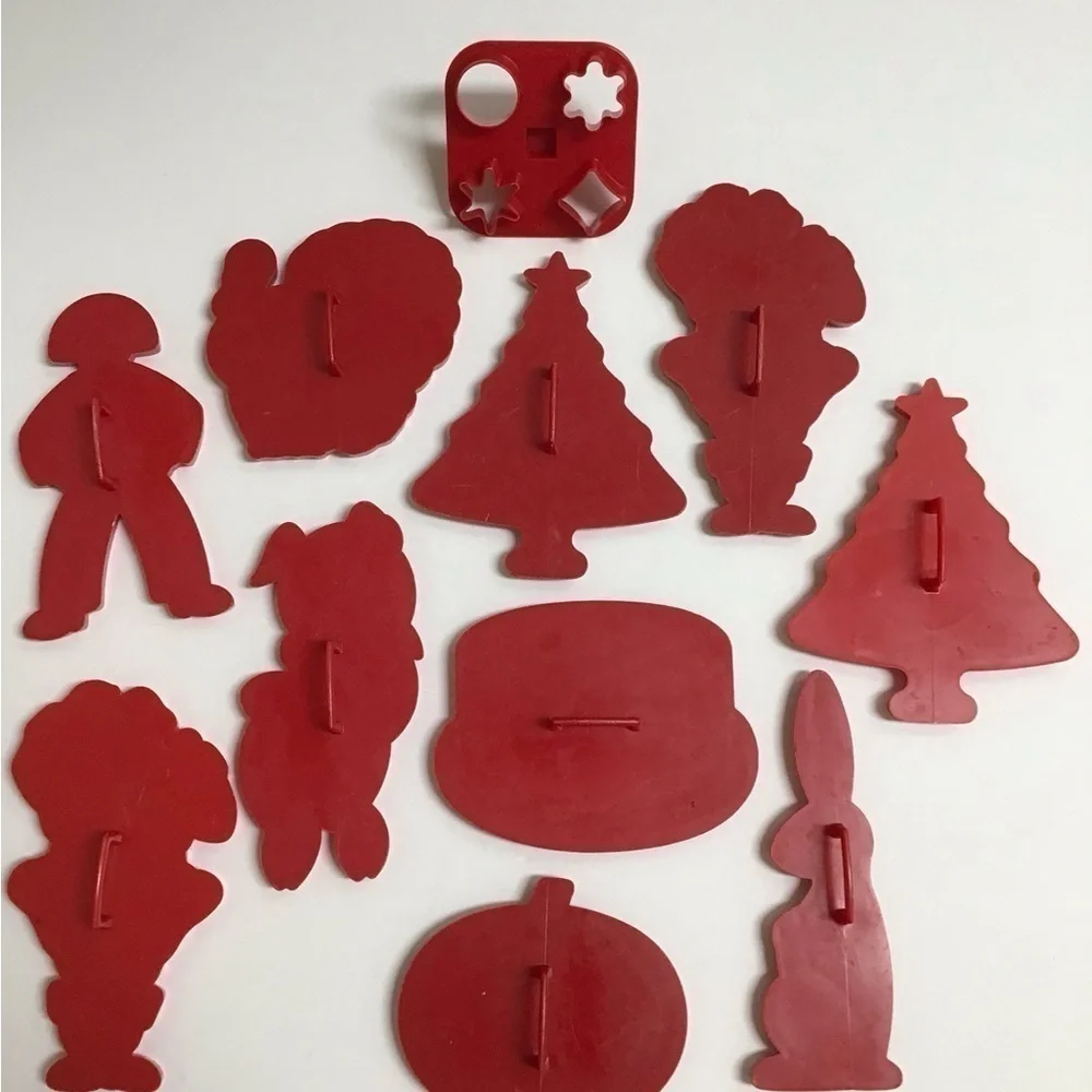 Tupperware Cookie Cutters Vintage SET OF 11 Various Holidays Red Plastic Handles